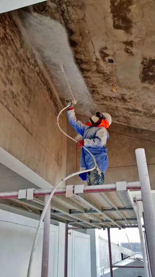 Pintura con acabado latex